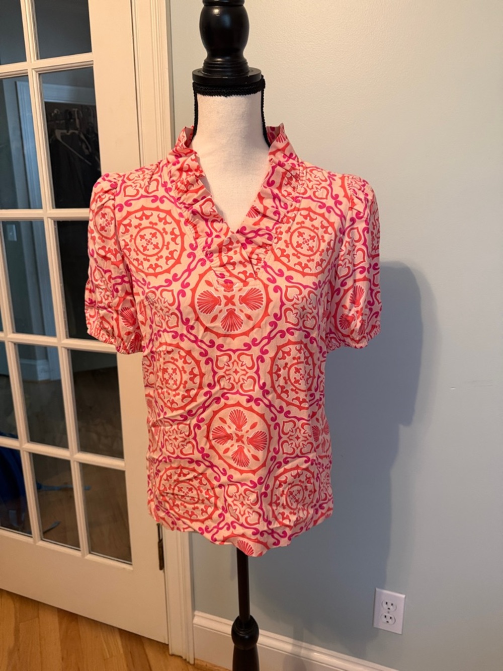 Crown & Ivy Blouse - Picture 1 of 5